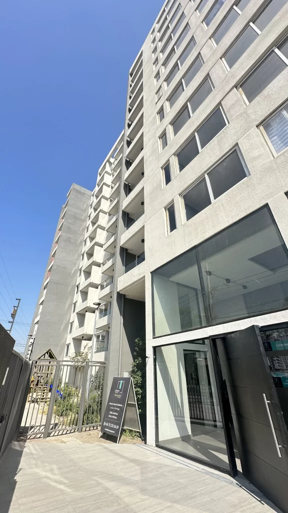Edifcio en La Cisterna con departamentos entrega inmediata venta con bono pie y tasa Rebajada comora con Cero Pie