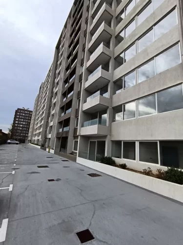 Edificio en La Cisterna con departamentos entrega inmediata venta con bono pie