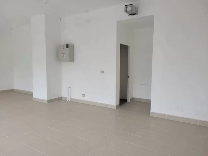 Interior local comercial venta con bono pie compra sin comisiones vende Varpropiedades