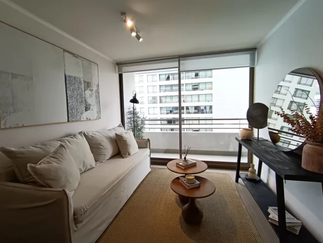 Living comedor vista balcon departamento en venta Macul metro Carlos Valdovinos