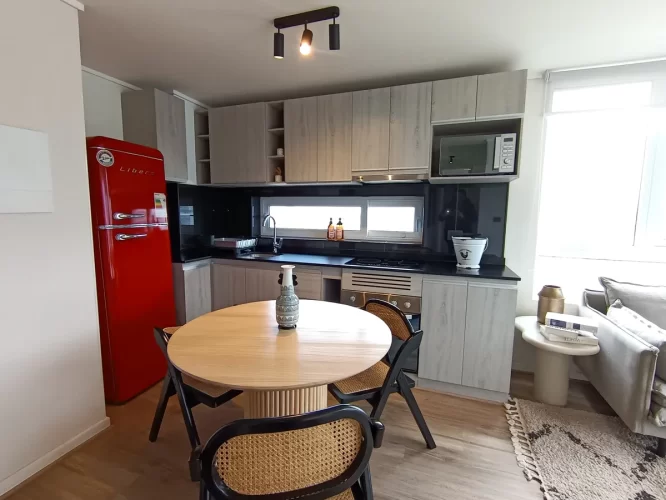 Cocina vistra comedor venta departamneto La Florida metro Mirador