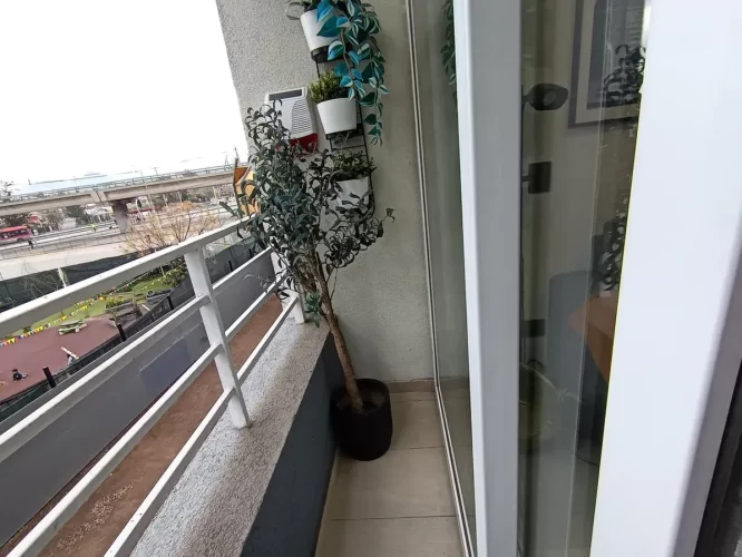 Balcón, departamento estudio, venta, La Florida metro Pedrero