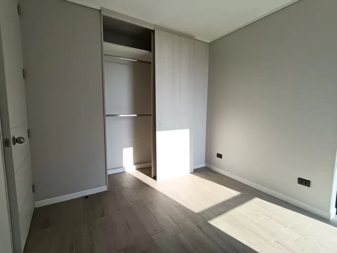 Clóset dormitorio departamento vende Varpropiedades Estación Central bono pie