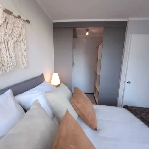 Dormitorio principal con walking closet venta con bono pie en Independencia venta sin comisiones Varpropiedades