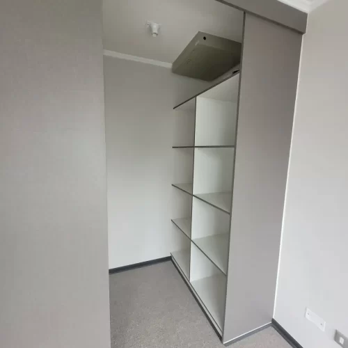 Walking closet segundo dormitorio vende Varpropiedades sin comisiones