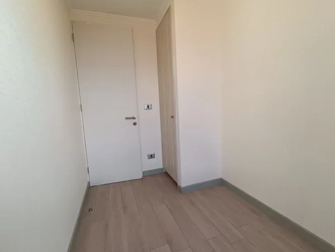 Closet segundo dormitorio Departamento 2 dormitorios 1 baño: en venta en Macul entrega inmediata