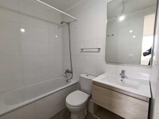 Baño principal, venta en Macul, bono pie 2B2B