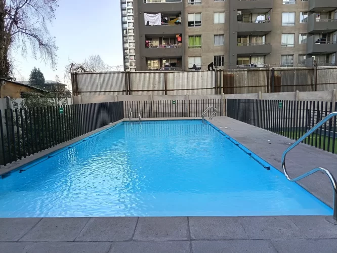 Piscina departamento en venta Estacion Central con pago flexible para el pie