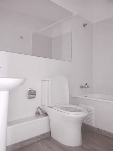 Baño departamento La Cisterna bono pie