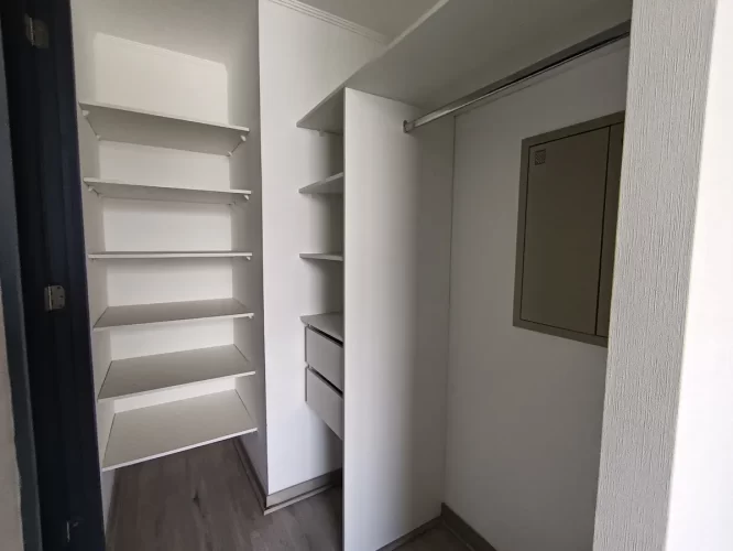 Walking closet departatamento en La Cisterna venta con bono pie